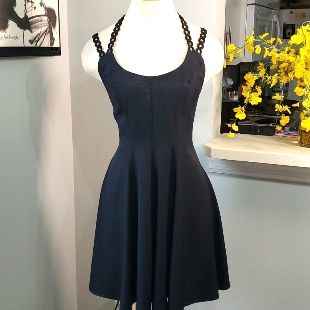 De-Laru by Lind Bernell vintage black dress. Size 3/4. Fit‎ and flair. USA 🇺🇸